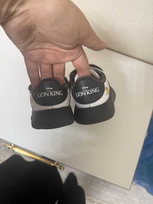 Кроссовки Adidas disney оригинал для мальчика
