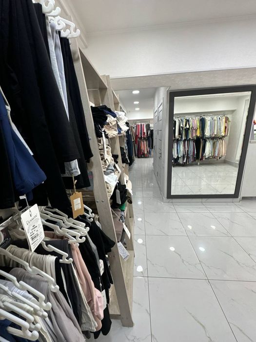 Аренда нежилое помещение 76 кв.м вдоль дороги первая линия под бутик