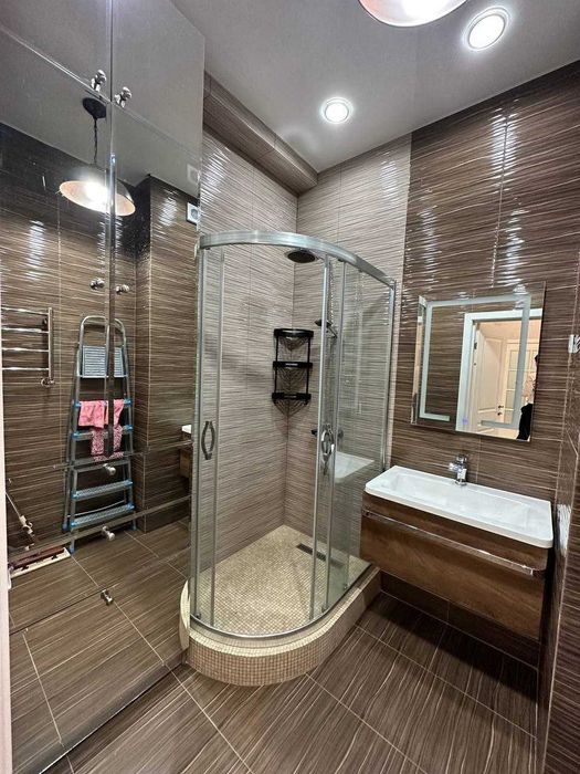 Сдается новая квартира ЖК Гарденс с видом на Бульвард .