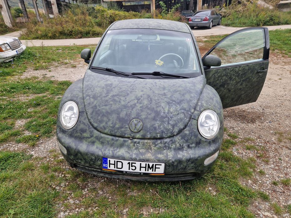 Vând Volkswagen beetle