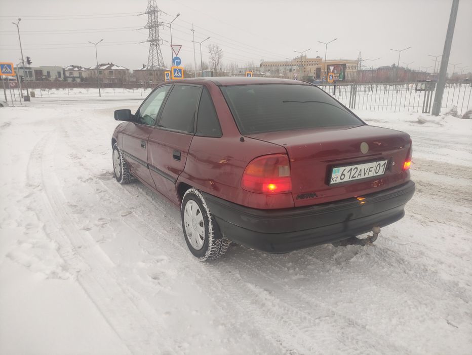 Опель астра автомат варианты есть