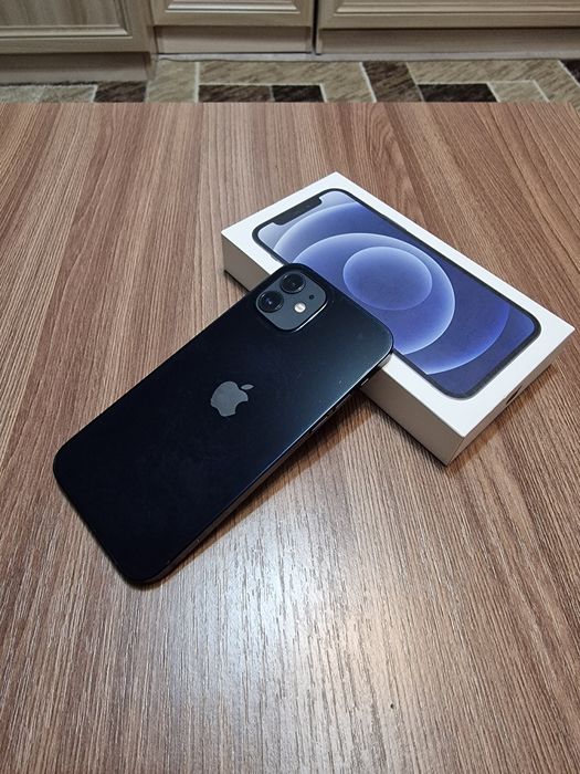 Продам iphone12 64g
