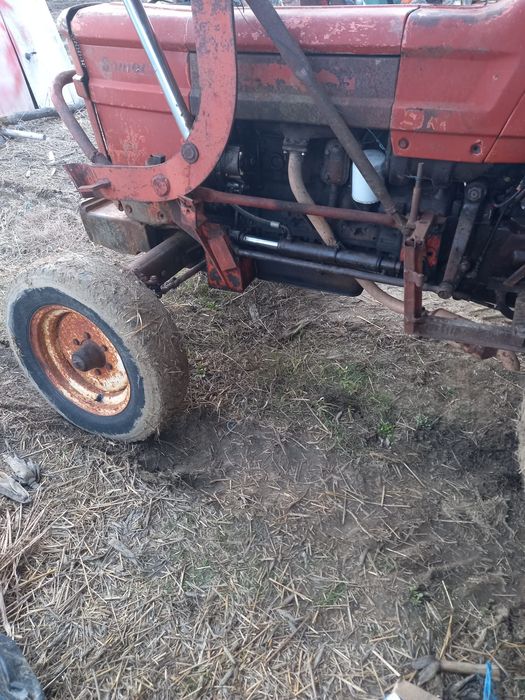 Încărcător tractor 640