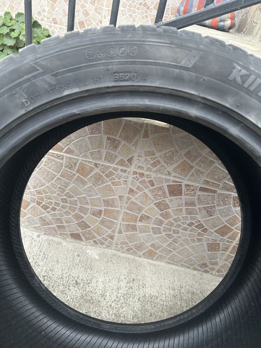 2 бр. 235/45/18 hankook всесезонни