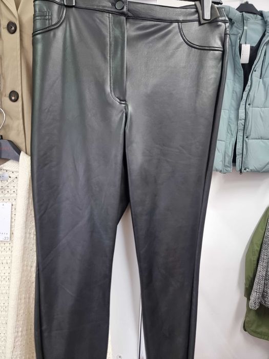 Дамски кожени панталони