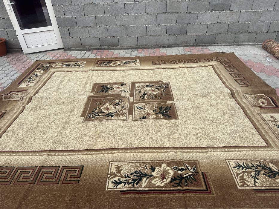 Продам в хорошем состояние , чистый , большой ,