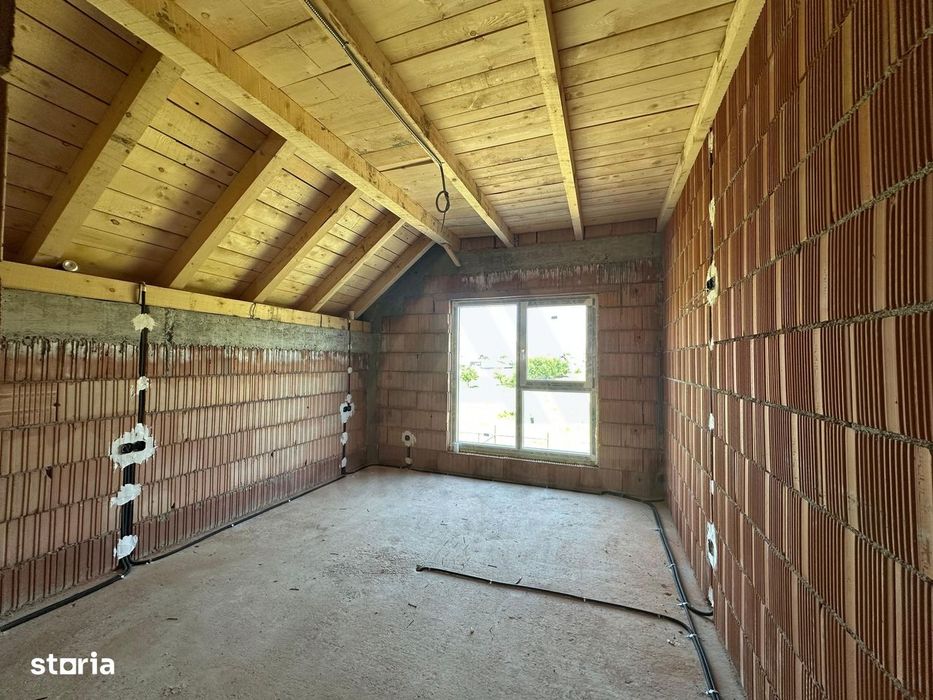 Casă tip duplex curte 350 mp 120 mp utili terasa 22 mp Sura Mare