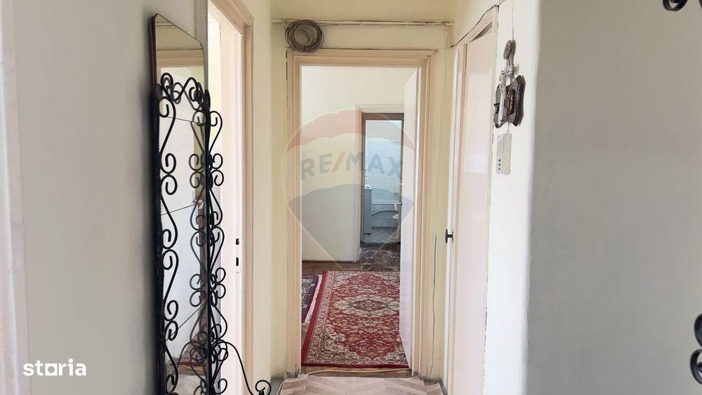 Apartament cu 3 camere de închiriat în zona Podgoria