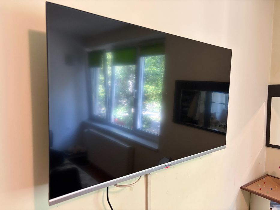 TV Tesla 100 cm Full HD