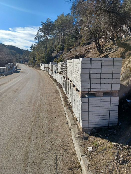 Производство на бетонови тротоарни плочки и градински бордюри и други