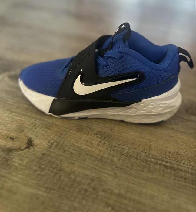 Nike високи обувки