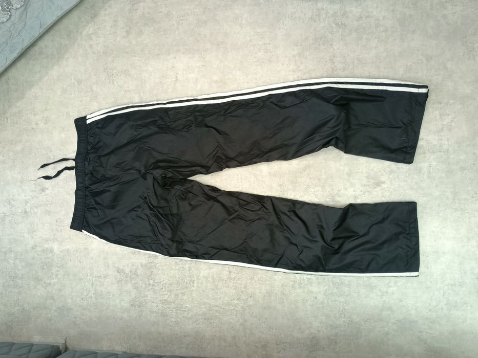 Спортивные брюки Adidas