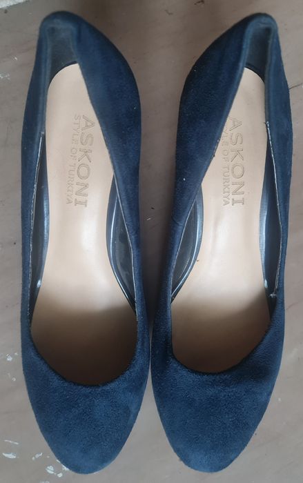 Женские туфли замшевые