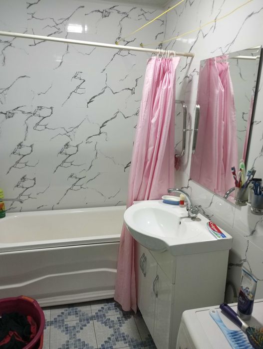 Сдам комнату в центре,недорого