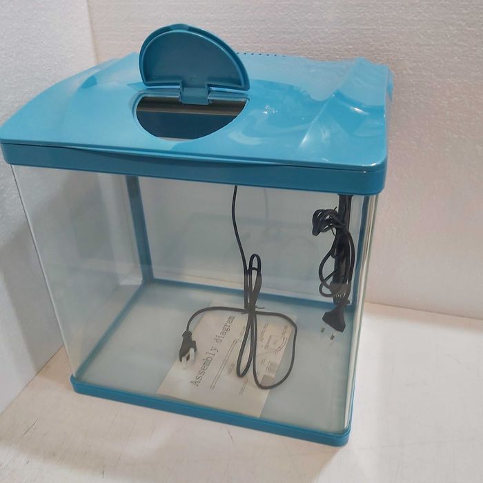 Аквариум 32 литра - оборудван