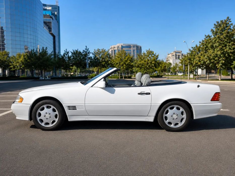 Mercedes-Benz SL Mercedes-Benz SL 500 R129 – 1995 – vehicul istoric Retromobil – V8 5.0