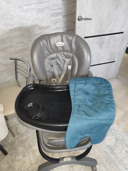 Продам стул для кормления