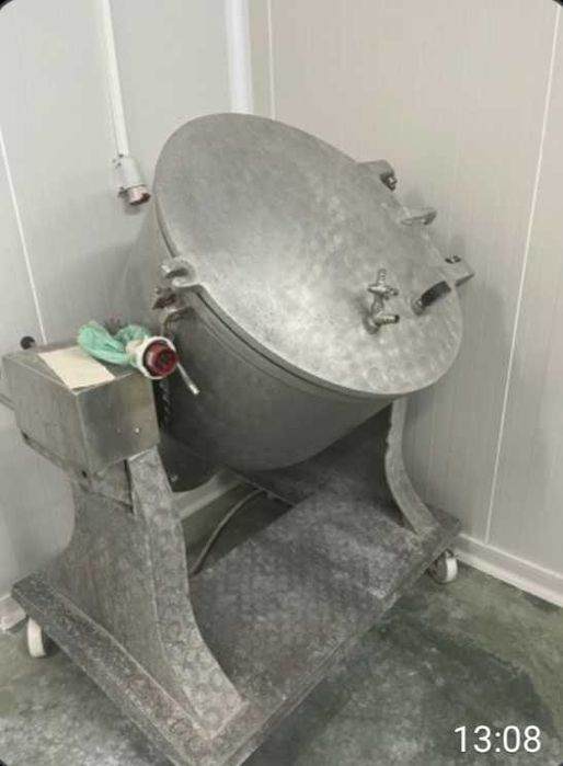 Вакумна бъркалка за месо