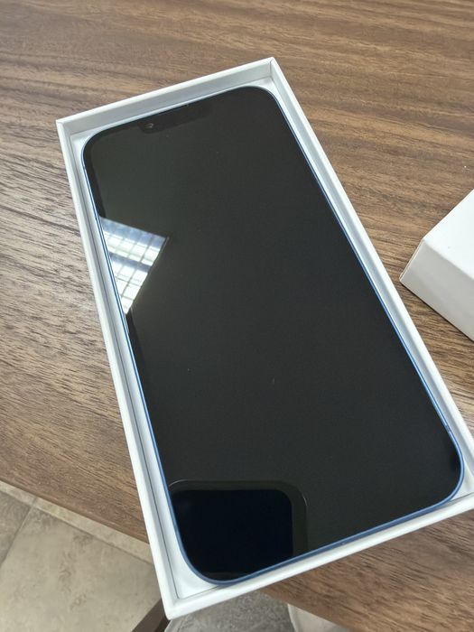 iPhone 13 blue (син)