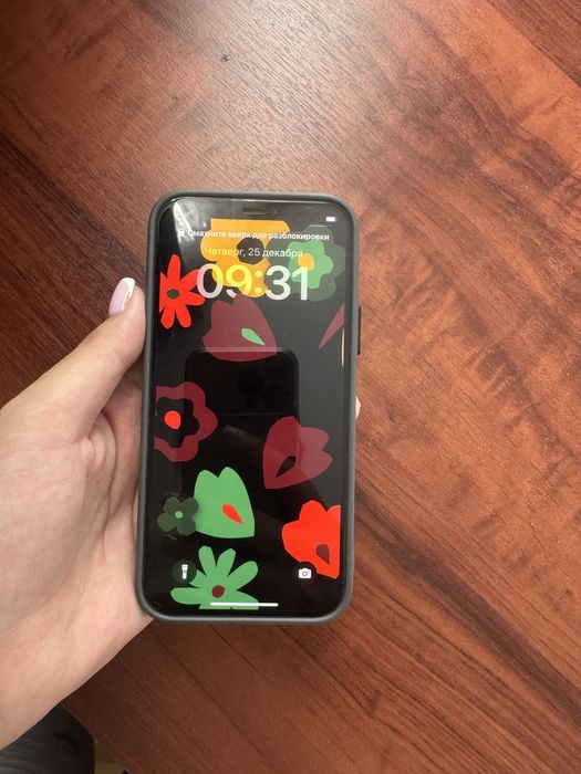 Срочно Продам айфон 12