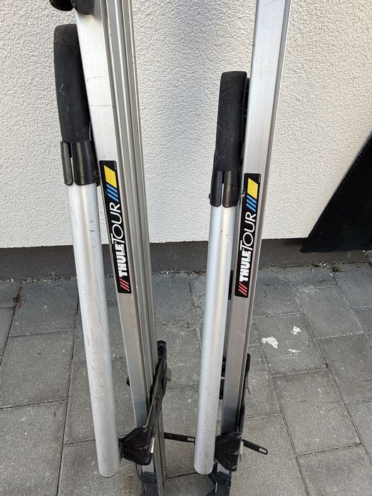 Vand suporti  pentu bicicleta Thule TOUR preindere pe bare transversale