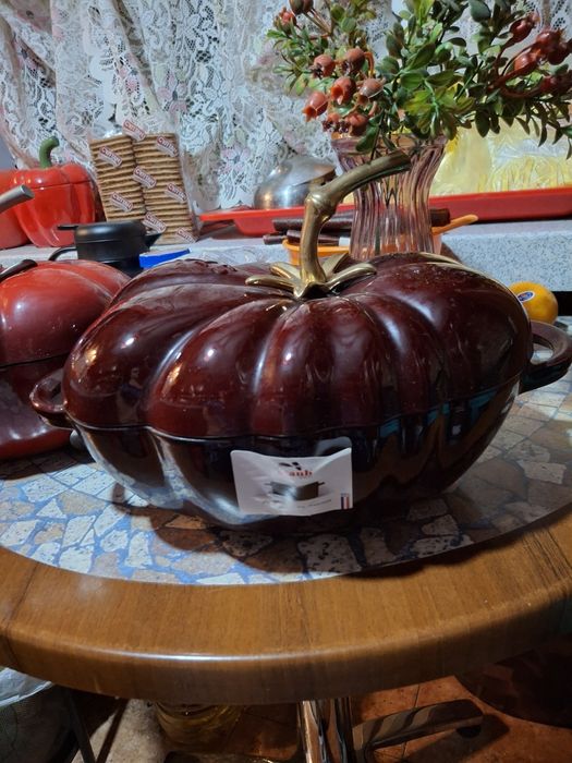 Продам чугунные казаны