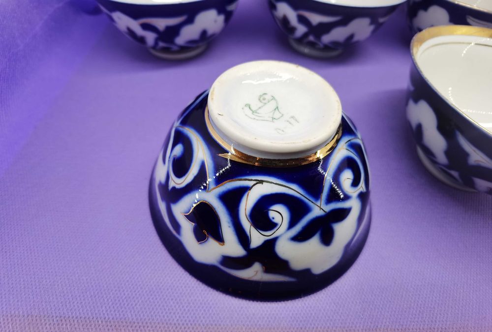 Сервиз от 5 бр малки порцеланови купички от Ташкент, от 60те год.