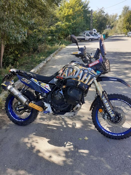 Vând yamaha tenere 700