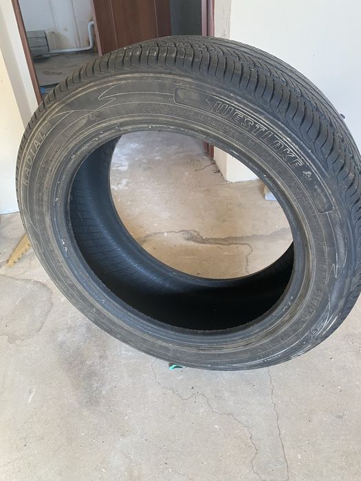 Шины летние 215 / 55 / 17