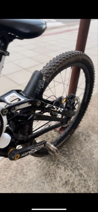 Dh колело demo 8 specialized