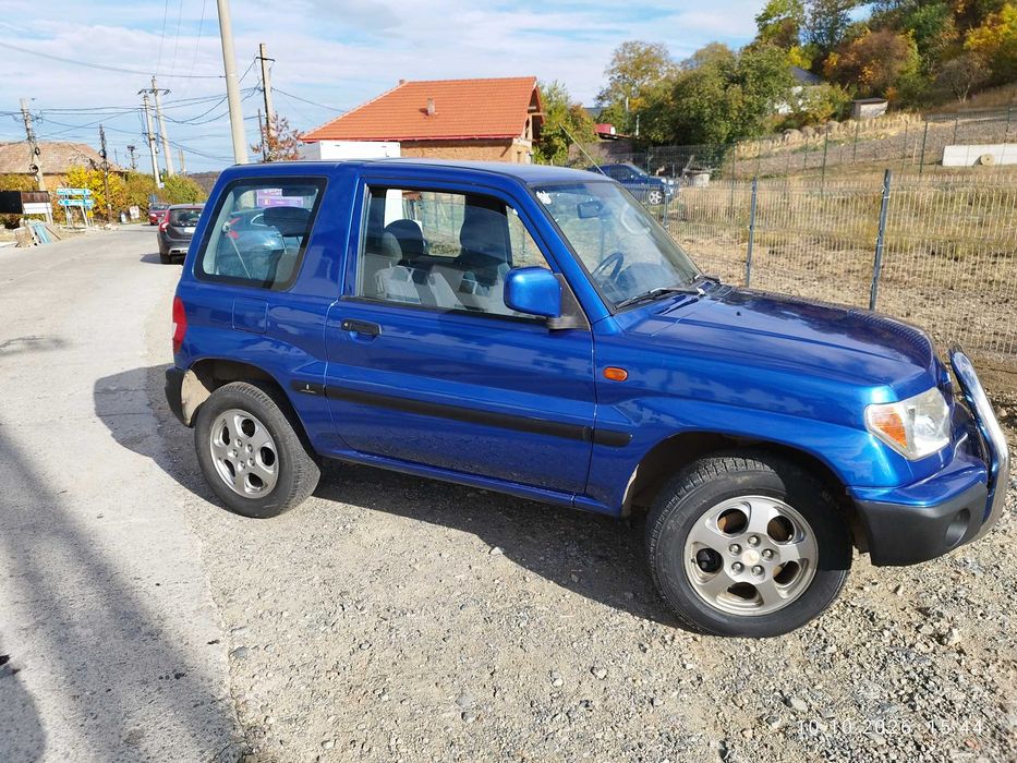 Mitsubishi Pajero Pinin model ELEGANCE cu reductor 4x4 superselect
