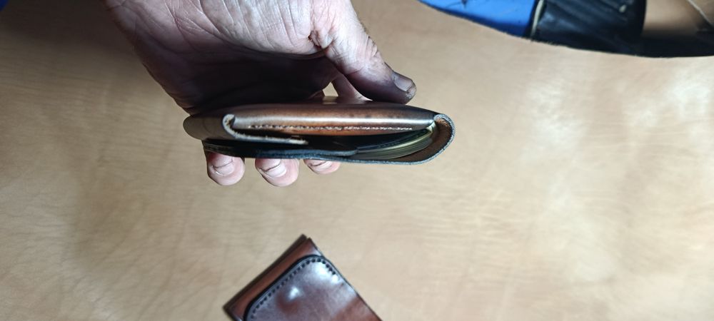 Кожаное портмоне в стиле Американка