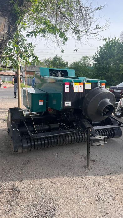 Пресс-подборщик тюковый LOVOL 9YF-2.2