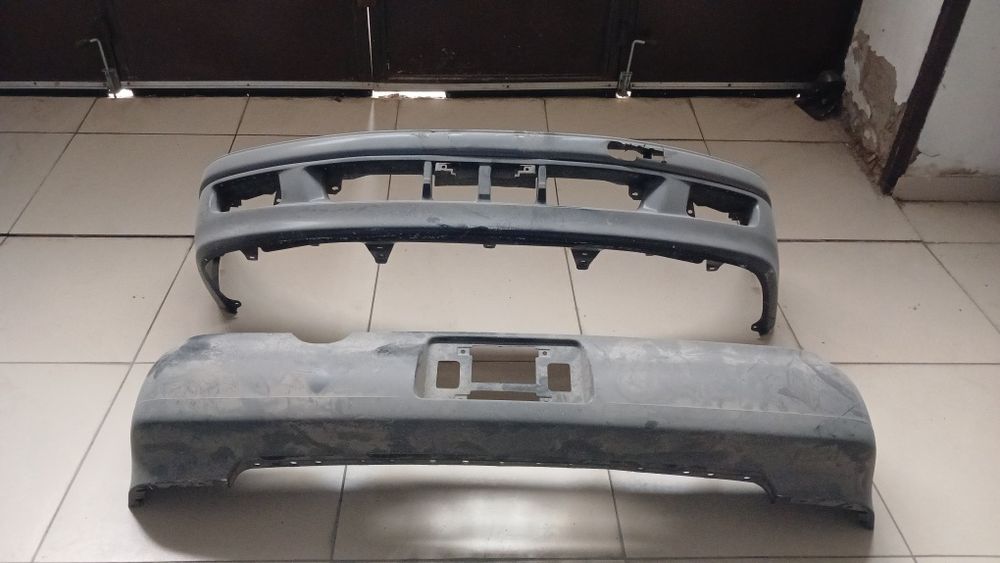 Продам бампера бу цена дагаварная