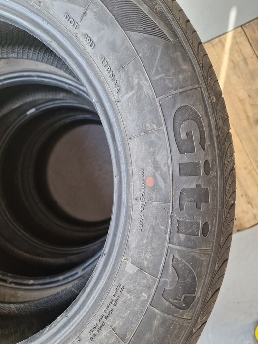 Шины лето 235/65R18 бу