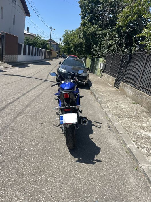 Yamaha YZF-R125 2025