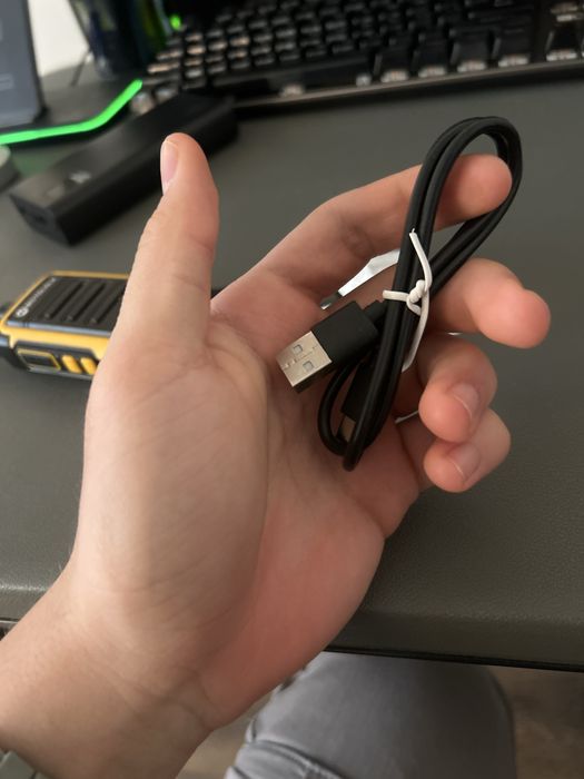 Motolola F1, 2бр — мощно уоки токи / радиостанция