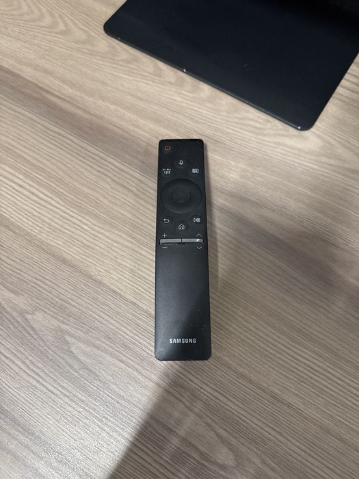 Монитор 27” Samsung Smart M5