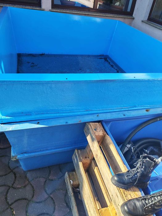 Bazin din fibra pentru depozitat peste