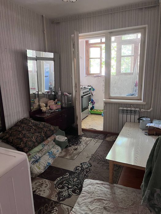 Продается 1 ком -3-4 чиланзар 6 м.Мирзо Улугбек