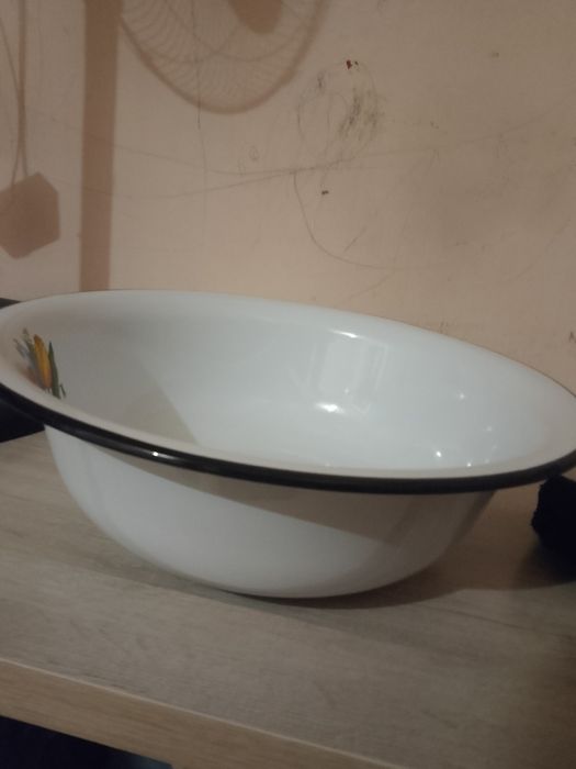 Ошхона идишлари сотилади