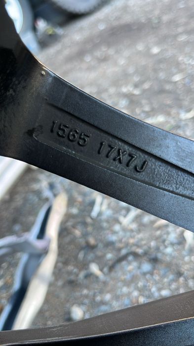 Продам диски R17 5x114.3