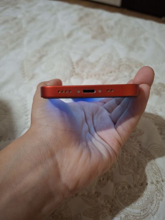 Iphone 12 mini red