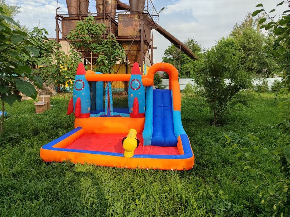 Надувной батут с компрессорнасосом.  (440×285×200)Бесплатно доставка