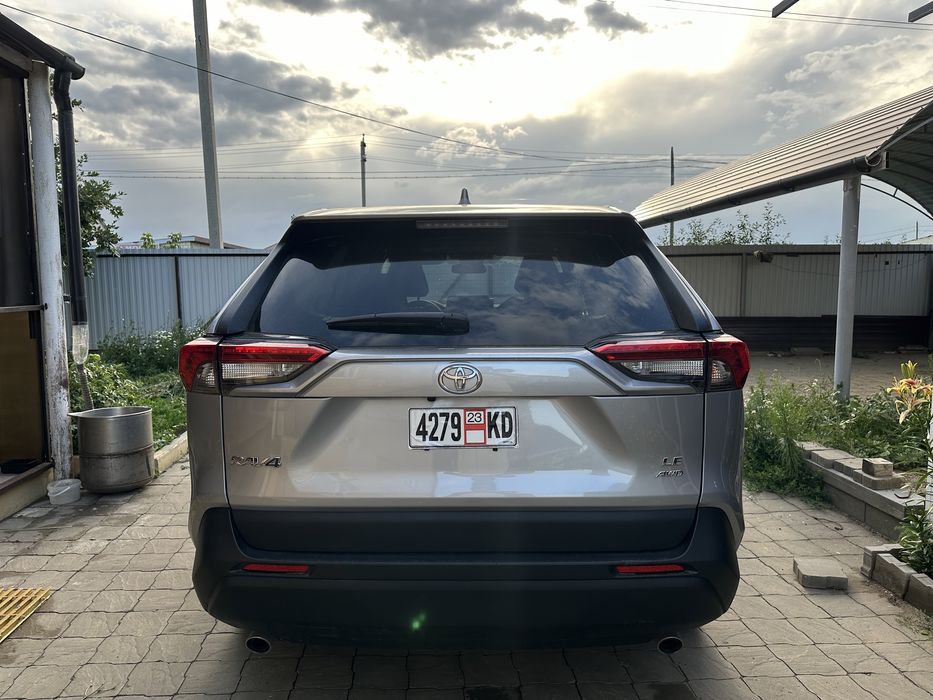 Продам Тойота рав4