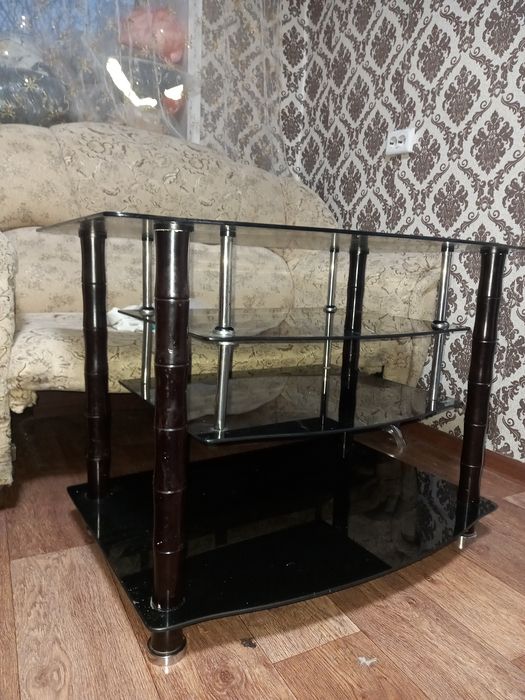 Продам журнальный столик