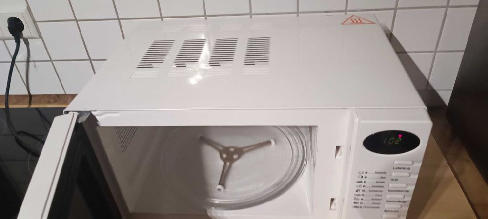 Cuptor Microunde + functie Grill