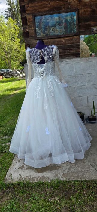 Vand rochie de mireasă