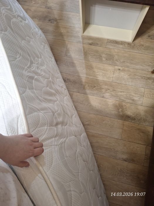 Продам матрас срочно