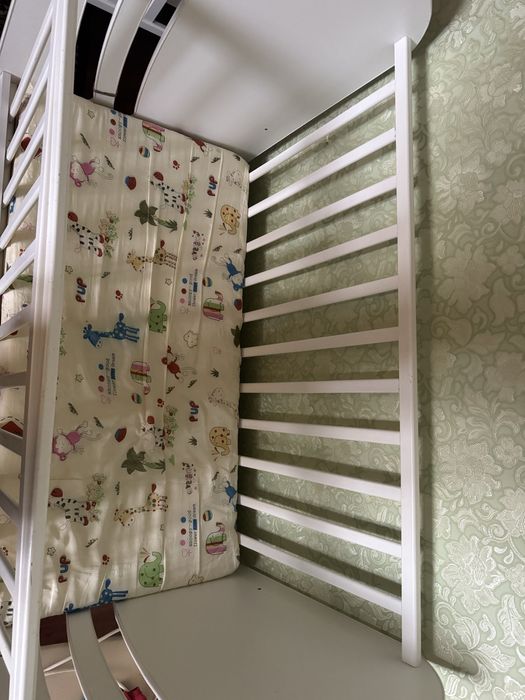 Продам детскую кровать